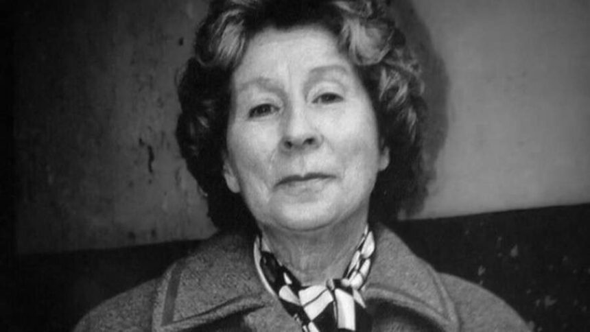 Elizabeth Kelly EastEnders actress